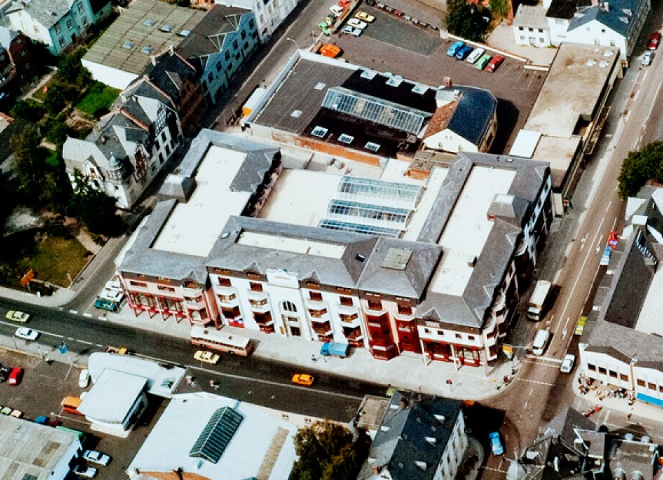 Fabrik- und Bürobauten